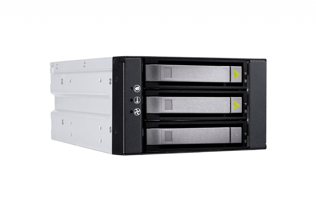 In-Win IW-SK23-07 - 3x 3.5